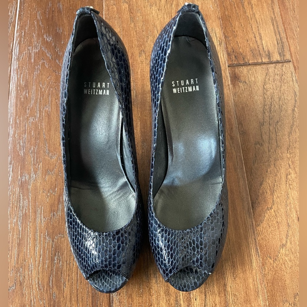 Stuart Weitzman Navy Snakeskin Women’s Peeptoe Pump Heel Size 9 Pre-Owned